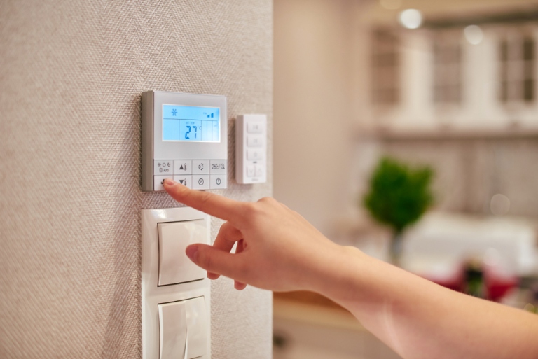 Landlords Should You Install a Smart Thermostat in Your Rental